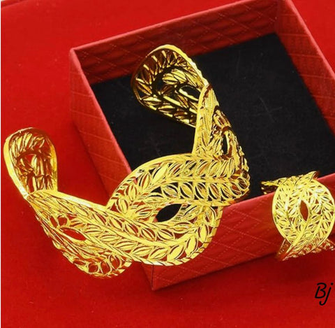 Fancy &amp; Beautiful Gold-Plated Bangles with Matching Rings Set –