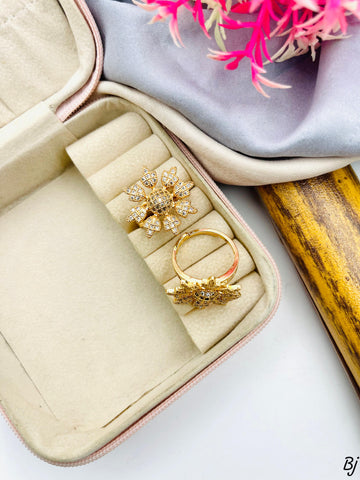 Fancy &amp; Beautiful Gold-Plated Flower Zircon Ring