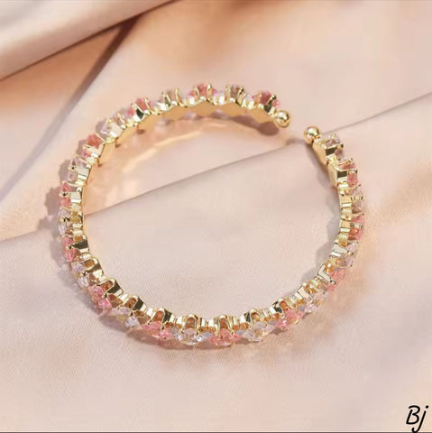 Fancy &amp; Beautiful Gold-Plated Zircon Stones Bracelet