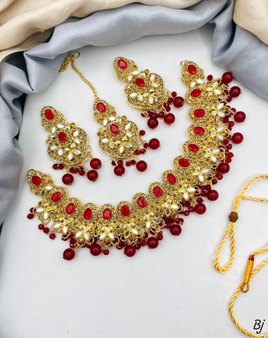 Fancy &amp; Beautiful Delicate Design Zircon Choker Set