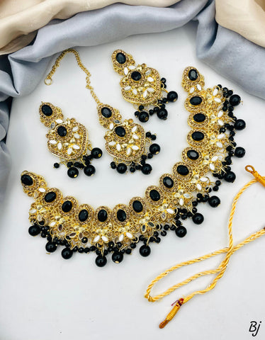 Fancy &amp; Beautiful Delicate Design Zircon Choker Set