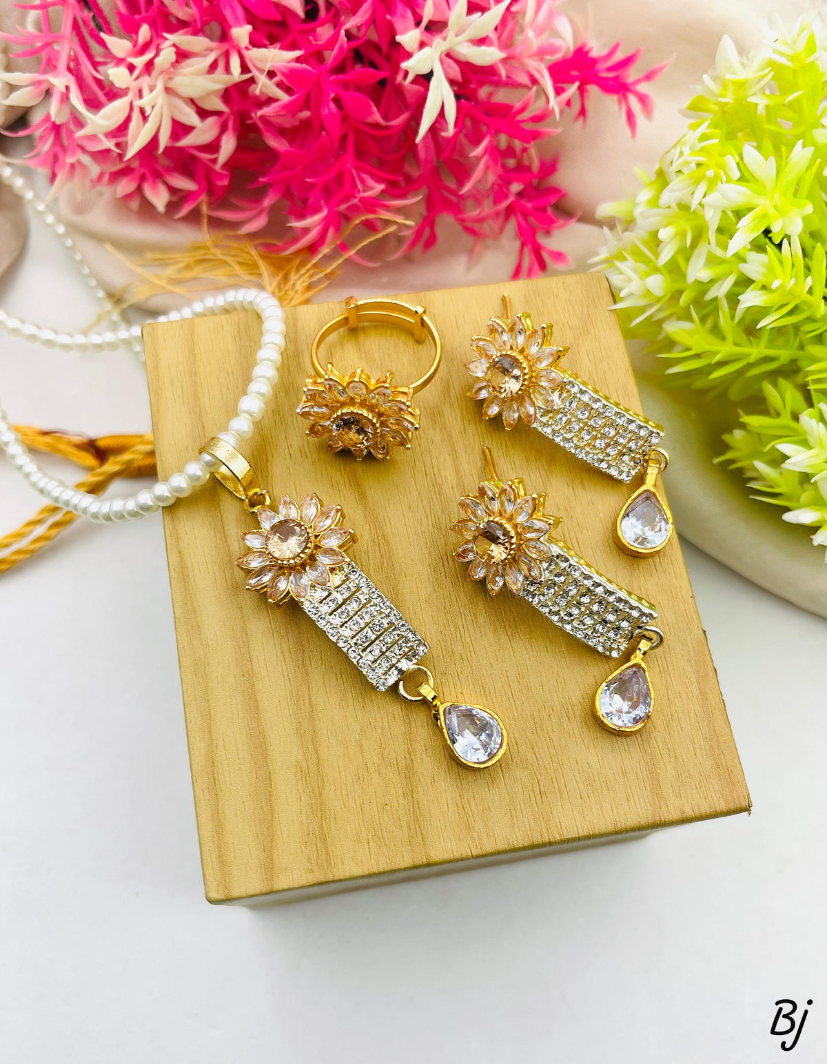 Fancy & Beautiful Flower Design Egyptian Combo Set