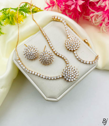 Beautiful Flower Design Zircon Combo Set