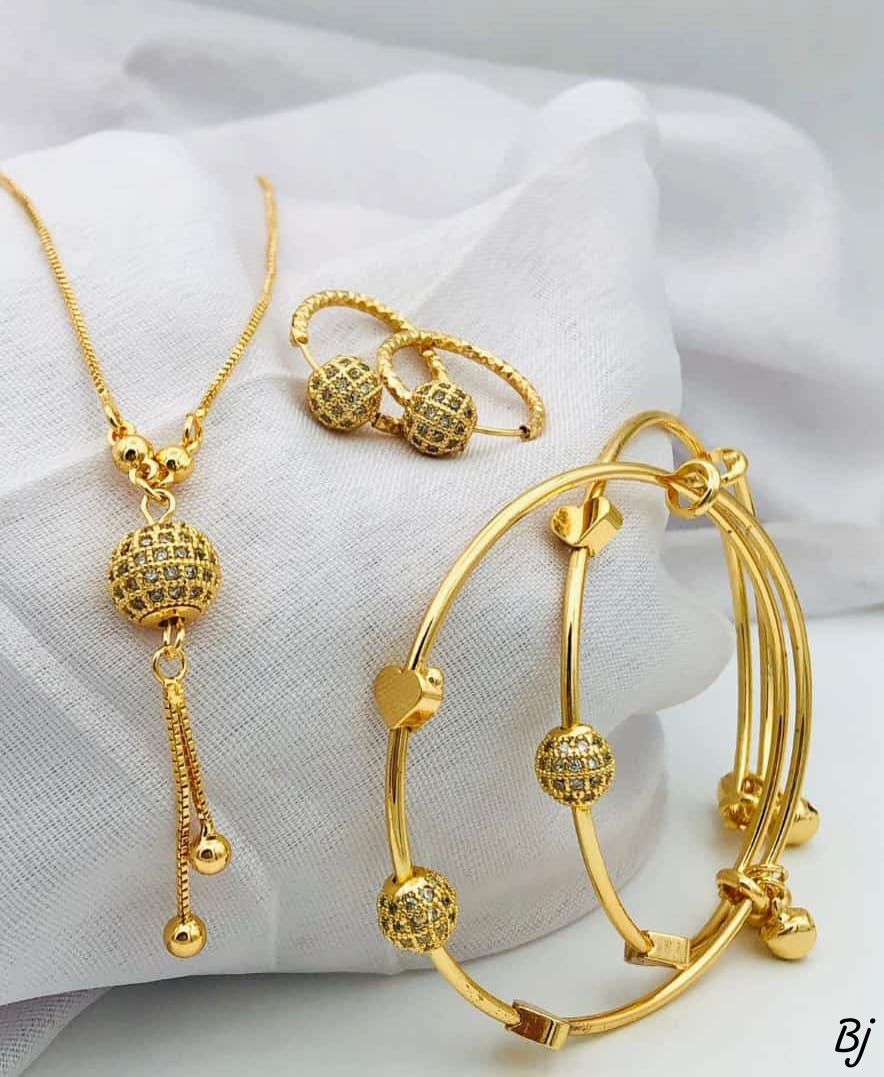 ancy &amp; Beautiful Zircon Ball Combo Set for Her