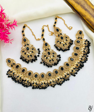 Beautiful Rajwadi Style Zircon Choker Set