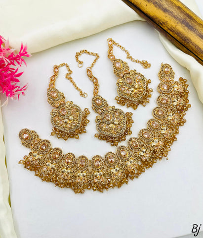 Beautiful Rajwadi Style Zircon Choker Set