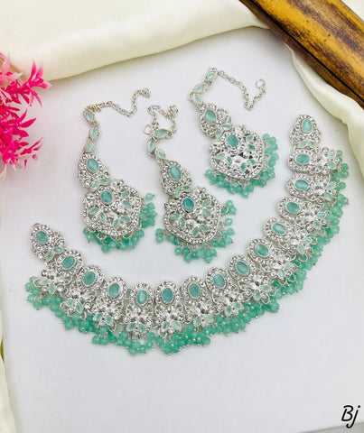 Beautiful Rajwadi Style Zircon Choker Set