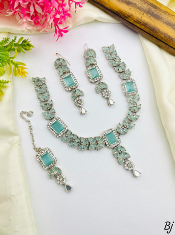 Gold-Plated Zircon Necklace Set 🔥 Includes Necklace, Earrings &amp; Tika