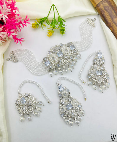 Beautiful Rajwadi-Style Jewelry Set