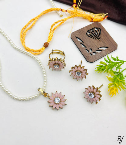 Beautiful Egyptian-Style Combo Set – Antique Polish with Floral Design