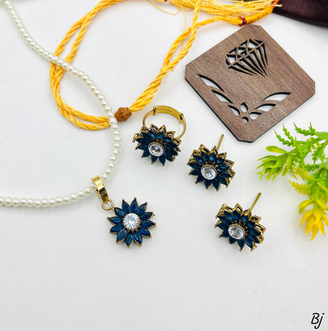 Beautiful Egyptian-Style Combo Set – Antique Polish with Floral Design