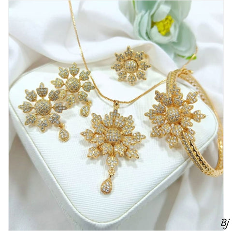 Beautiful Flower Zircon Combo Set
