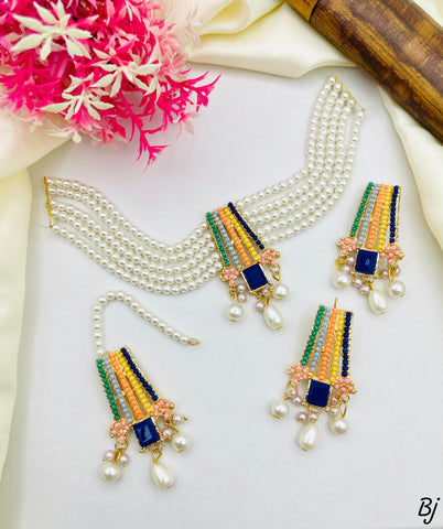 Beautiful Manjoos Nauratan Choker Set