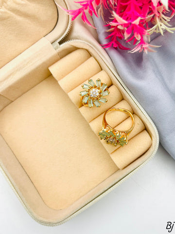 Fancy &amp; Beautiful Gold-Plated Flower Design Zircon Rings