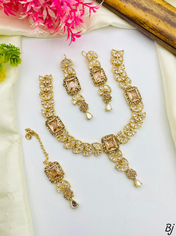 Gold-Plated Zircon Necklace Set 🔥 Includes Necklace, Earrings &amp; Tika